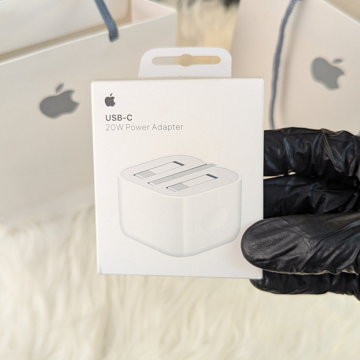 20W USB-C Power Adapter with 60W Cable, UK 3-Pin | Ninevolt