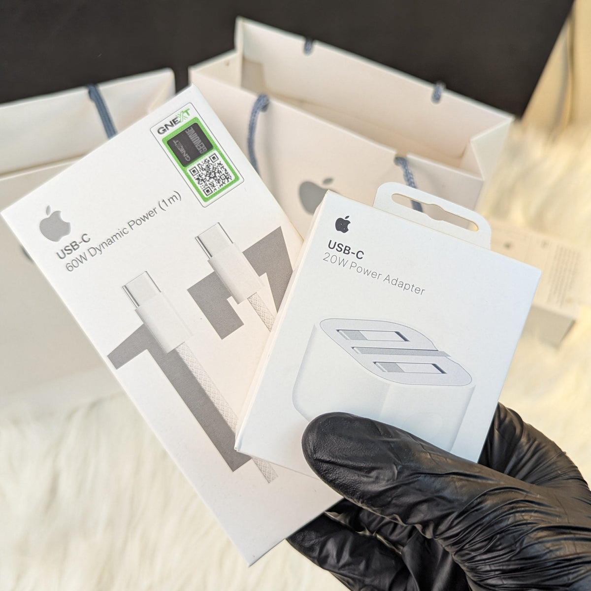 20W USB-C Power Adapter with 60W Cable, UK 3-Pin | Ninevolt